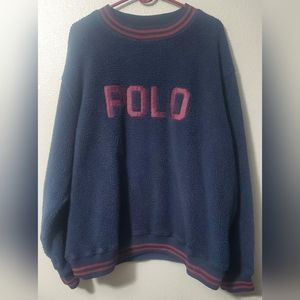 POLO sweatshirt.
